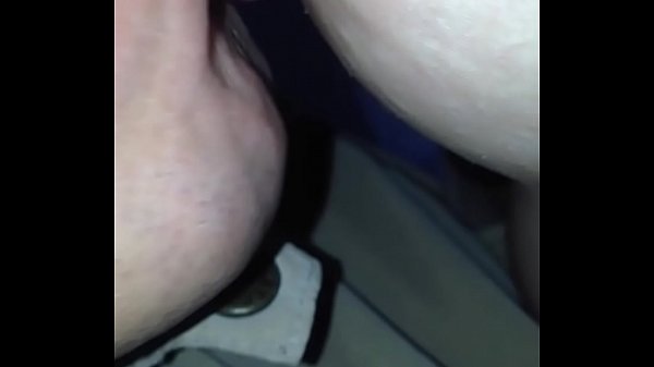 Play MP4 - chupando teta