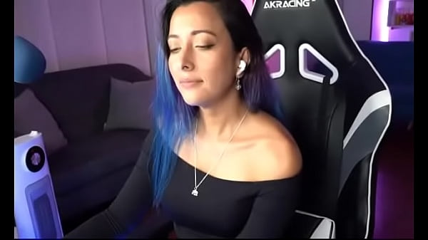 Tiny panther y su streaming seductor