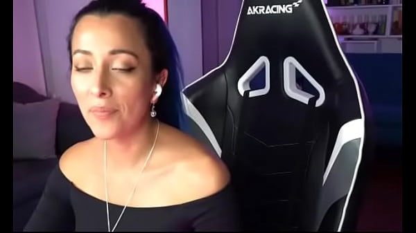 Tiny panther y su streaming seductor