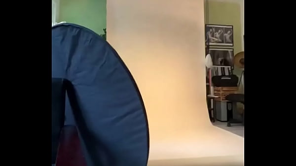 Nonton Photoshoot With 1 Million Pictures! How Many Shots Does It Take To Get The Perfect One?#endlessshots #photoshoot... thumbnail