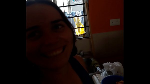 Play MP4 - mi ex en la cosina y el becino e miron jijij