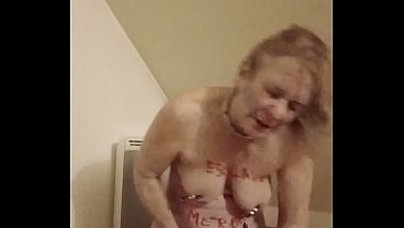 2025 12 28 esclave f la domestique soumise 