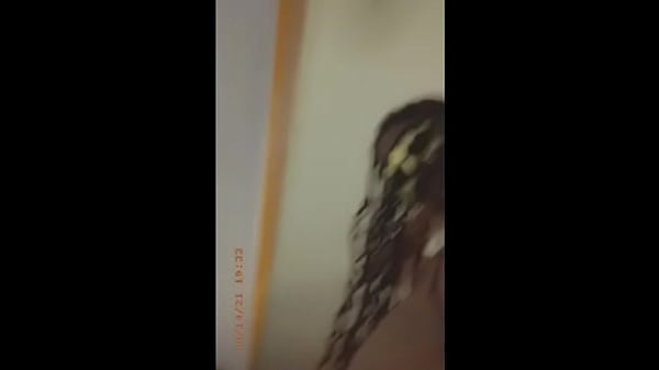 Play MP4 - Live chat gets interrupted