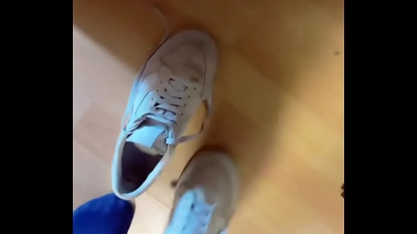 Good morning i know you love my nylon tights on of you&lsquo;ll see more of my sweaty soles ️#adidas #feet #fee