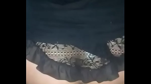 Play MP4 - Gemendo e Sentando no macho de  calcinha