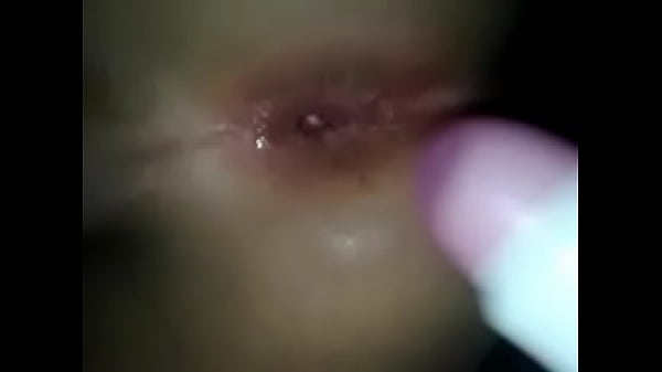 Play MP4 - Mi ano se abri&oacute; con un desodorante masturbacion an&aacute;l&period;