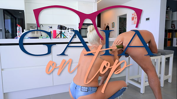 311 milf & fruit seller pegging cucumber fuck pissing