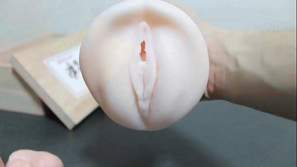 まさに女性器そのまま 超リアルオナホール_名器の品格_上付き