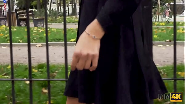 Play MP4 - RIM4K&period; Guy falls fantasy and dreams of another mans girl giving rimming