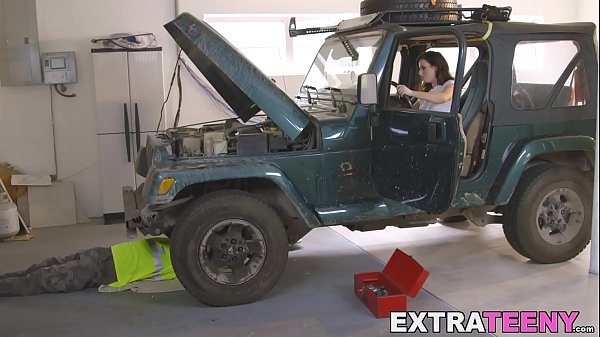 Car mechanic with hugedick gets to fuck a hotpetite_babe