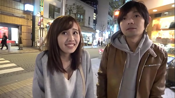 ちあきちゃん(20)、よしおくん(21)のお2人。手渡されたのはオナニーグッズ！？お互いに見せ合いながらオナニーできれば5万円、sexしたら10万円の友情を試すゲームに挑戦して貰いました！ thumbnail