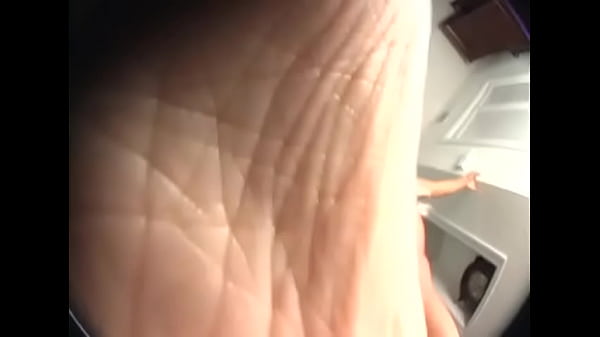 Under giantess feet 