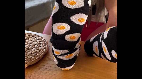 Nonton My So Delicious Nylon Soles Next To Your Plate With Fried Eggs thumbnail