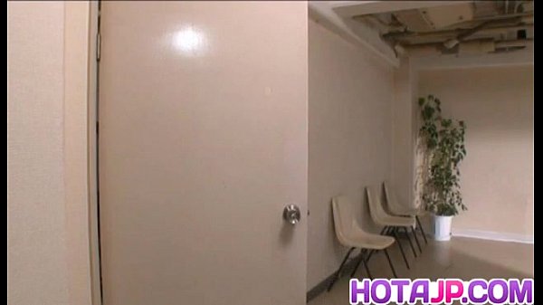 Play MP4 - Arisa Ebihara is fucked by doctors after sucking