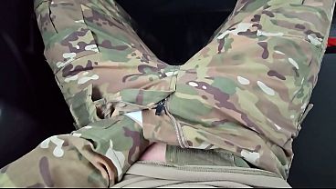 Deutscher Soldat Wichst Heimlich Im Auto - Phantomgentx thumbnail