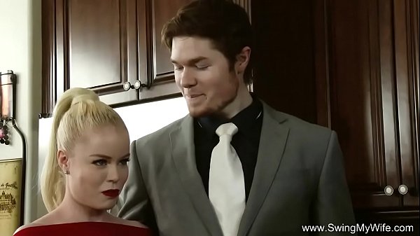 Play MP4 - Wife Peaches Gets Fucked By A Stranger