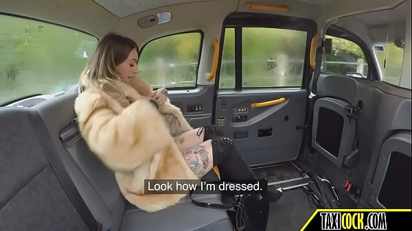 young and_horny teen plays_in the_car