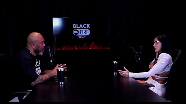 Teve um casamento que durou 50 dias conheceu um m&eacute;dico viciado em pornografia parou sua vida e se sentiu humilhada na rela&ccedil;&atilde;o leticia braga watch sheer red 