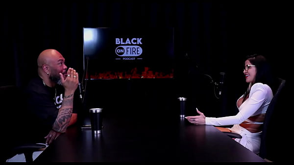 Play MP4 - Teve um casamento que durou 50 dias&comma; conheceu um m&eacute;dico viciado em pornografia&comma; parou sua vida e se sentiu humilhada na rela&ccedil;&atilde;o - Leticia Braga &lpar;WATCH ON&colon; SHEER&sol;RED&rpar;