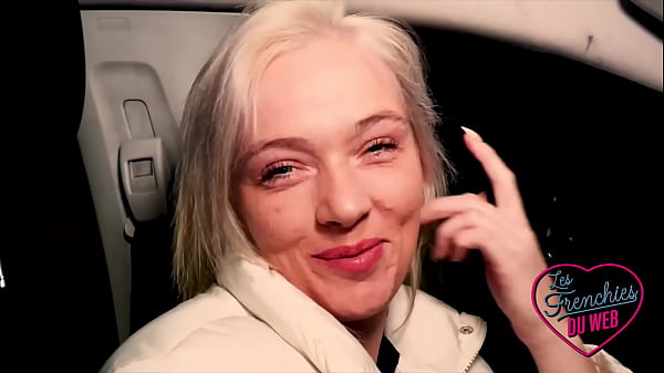 Nonton Oletsha, Blonde Incroyable, Est Folle De Bite thumbnail