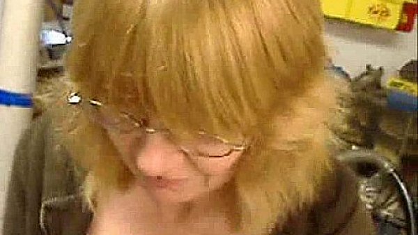 HandJob cum on tits. 