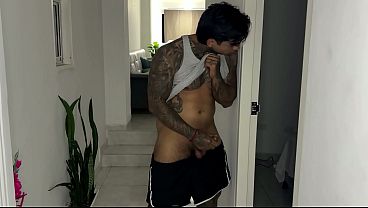 Nonton Mi Hermanastro Entra A Mi Habitaci&oacute;n Sin Avisar... Terminamos Follando Fuertemente thumbnail