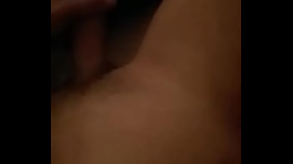 Se la met&iacute; a mi mejor amigo por perder un reto 