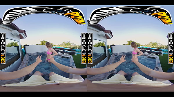 VIRTUAL PORN Kimberly SnowNoticesJohnny_s Boner_In The Hot Tub Can t Resist Getting A Taste Of It