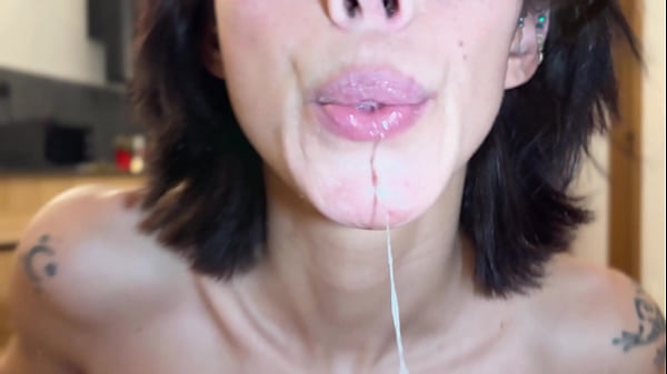 Play MP4 - Extended forbidden stay&comma; leads to unexpected wet Play - Chap 1