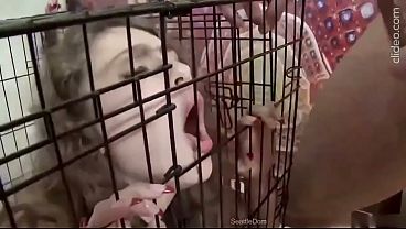 Nonton Face Spermed Teen Sucking Master Dick In Cage Begging For Fuck thumbnail