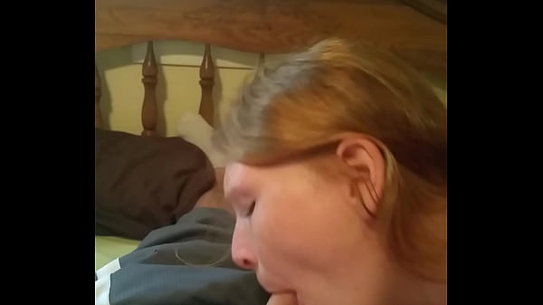 Play MP4 - Friend giving me good ass head