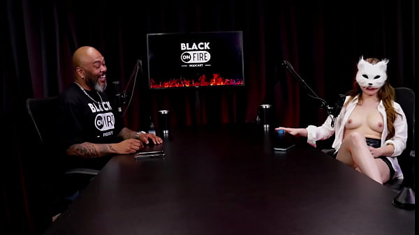 Nonton Seu Primeiro Atendimento Foi Em Uma Festa, Quer Terminar A Faculdade, As Meninas Ficam Por Dinheiro, E O Vazio Por Dentro... - Victoria Rubro (watch On: Sheer/red) thumbnail