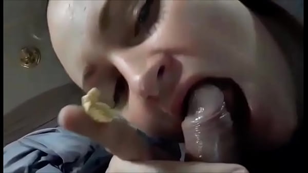 Play MP4 - White bbw sucking small shrimp dick