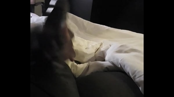 Play MP4 - Black Saudi guy ready for a challenge