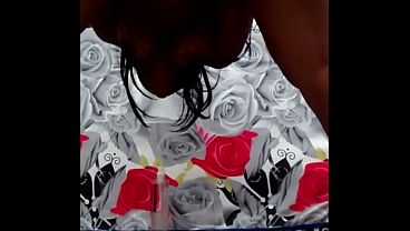 Cette chatte m&eacute;rite d'&ecirc;tre bais&eacute;e 