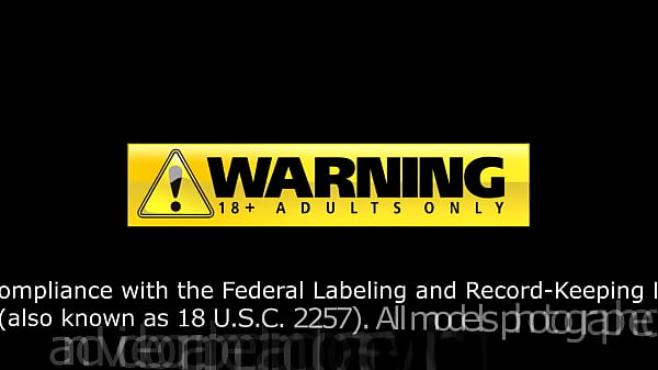 Nonton Two Lesbians Suck Cock thumbnail