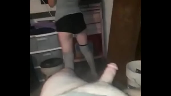 Nonton Worm And Fish thumbnail