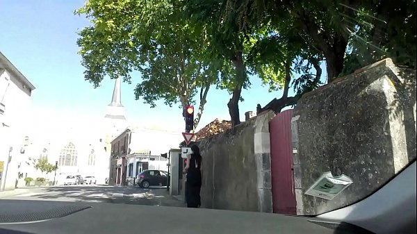 I drive the cock to the area to go to the beach 