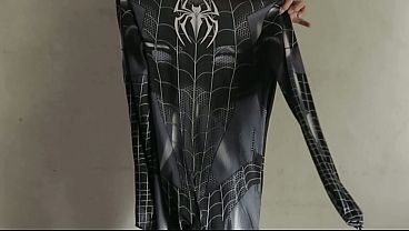 Keluar Tai - NGENTOTIN CEWEK COSPLAY SPIDERMAN HITAM SAMPAI KELUAR DI MEMEK BERKALI KALI - BOKEP INDONESIA TERBARU