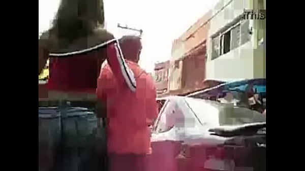 Filmado a rabuda na rua