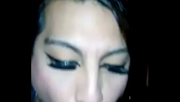 Fransheska hermosa trans vaceada en la boca