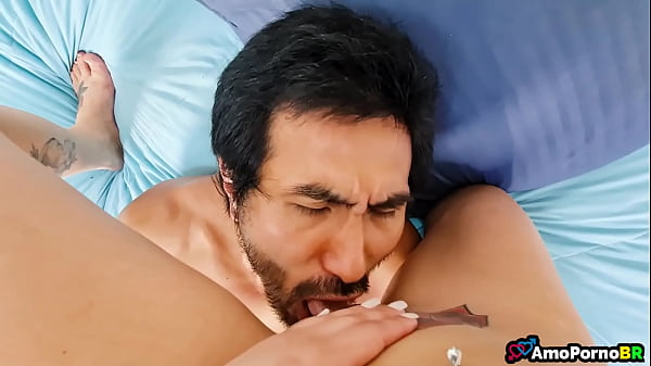 Video Cuckquean - Eu amo o jeito que minha melhor amiga, chupa o pau do meu namorado 