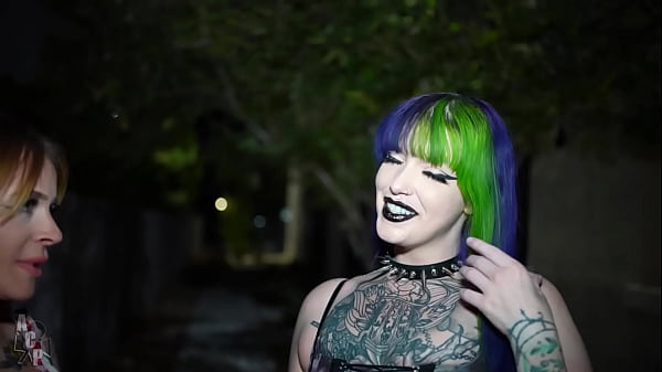 Nonton Rockstar Turns Goth Pawgs Into Thirsty Bbc Sluts- Vegas 3sum thumbnail