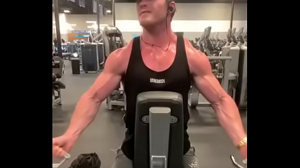 Homem Molhado De Suor thumbnail