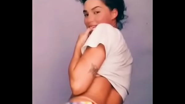 novinha dan&ccedil_ando funk