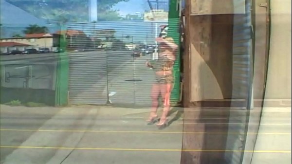 Play MP4 - Curvy blonde whore's cunt turns red after hard pounding