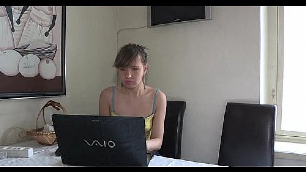 Nonton She Plays With Big Dick Of Lad thumbnail