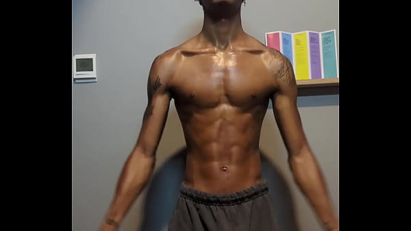 TheTitusBull gym updates specifically sent to your GF.