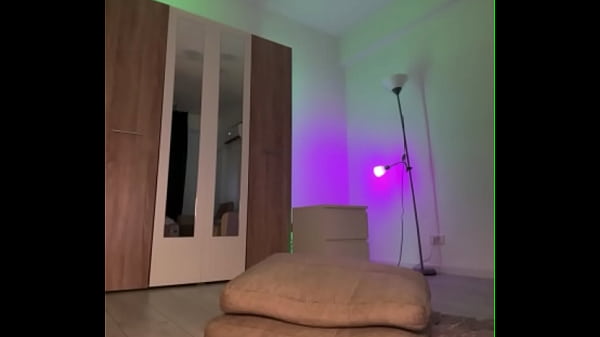 Masturbate in missionary 