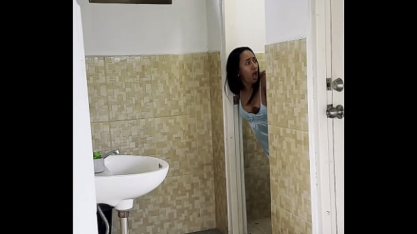 Play MP4 - Shy Latina Maid Fucks Her Boss and Makes Him Cum - Leyne Rodriguez